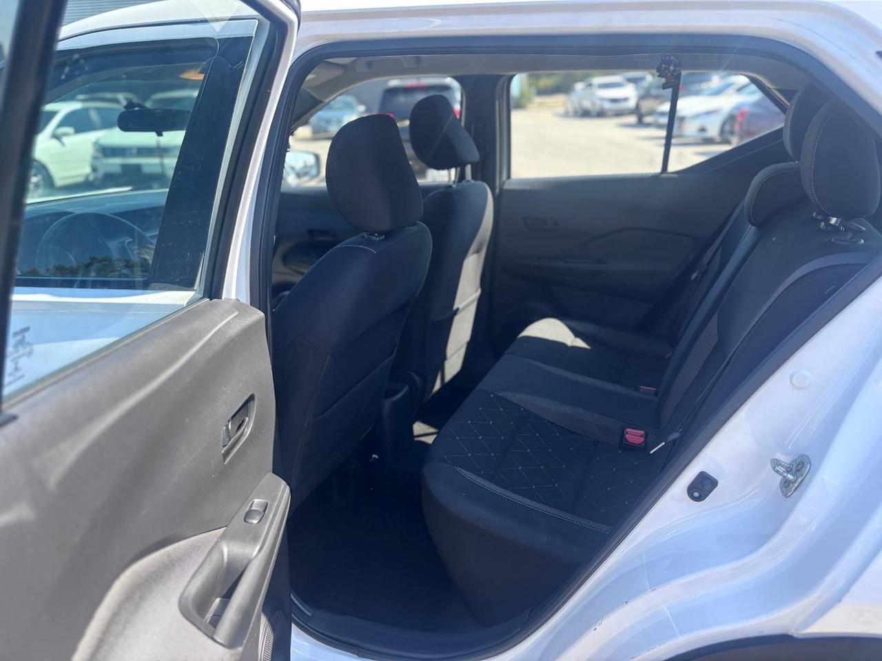 2019 Nissan Kicks SV Photo