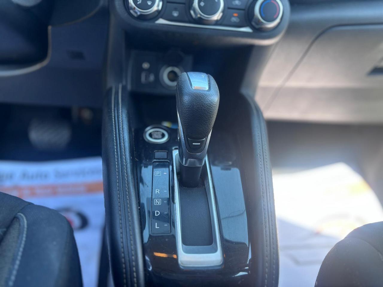 2019 Nissan Kicks SV Photo