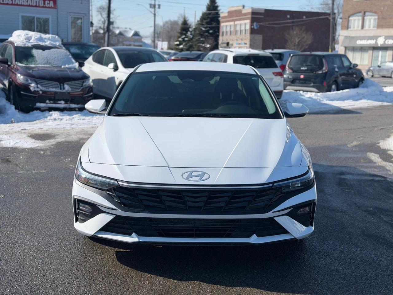 2024 Hyundai Elantra SEL Photo