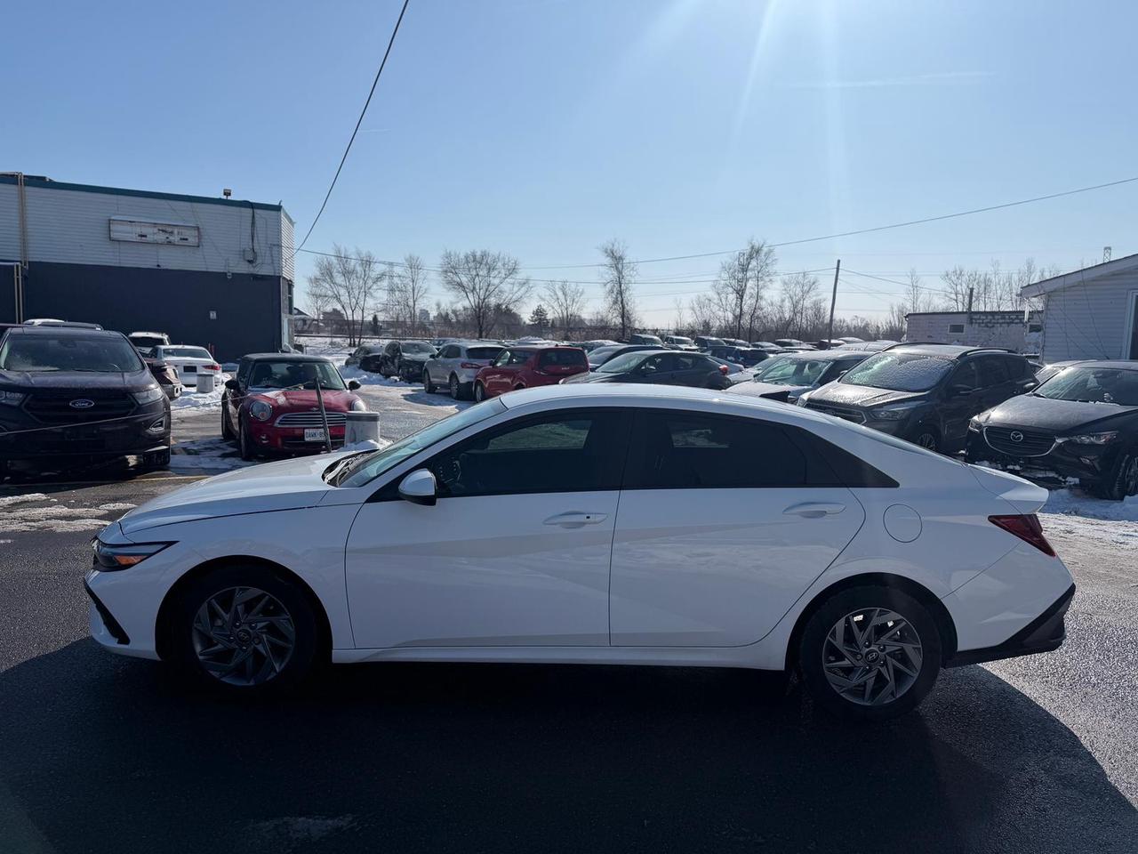 2024 Hyundai Elantra SEL Photo