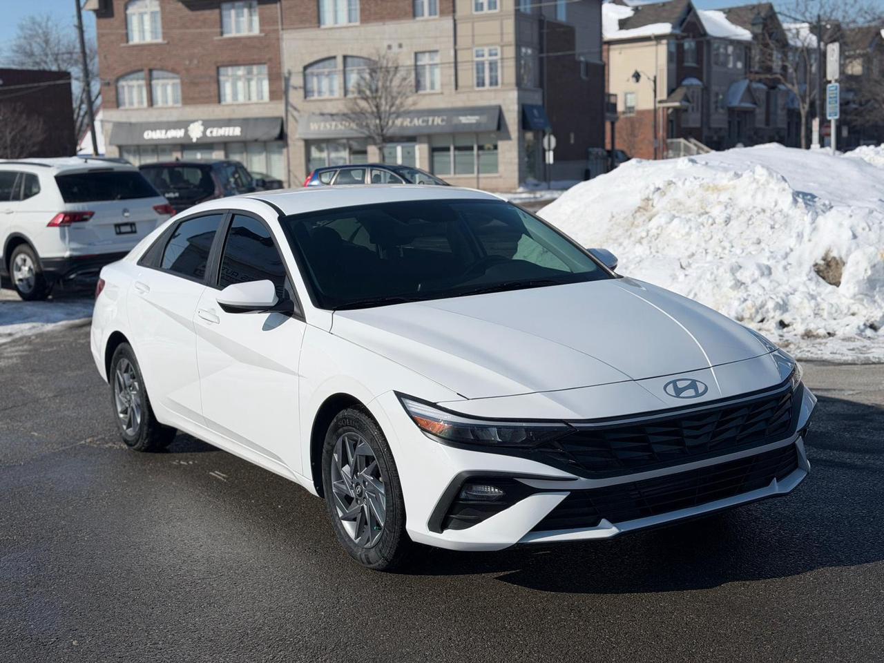 2024 Hyundai Elantra SEL Photo