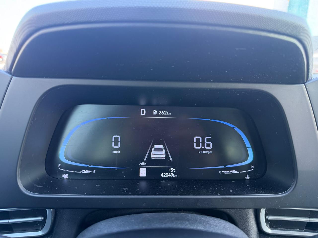 2024 Hyundai Elantra SEL Photo