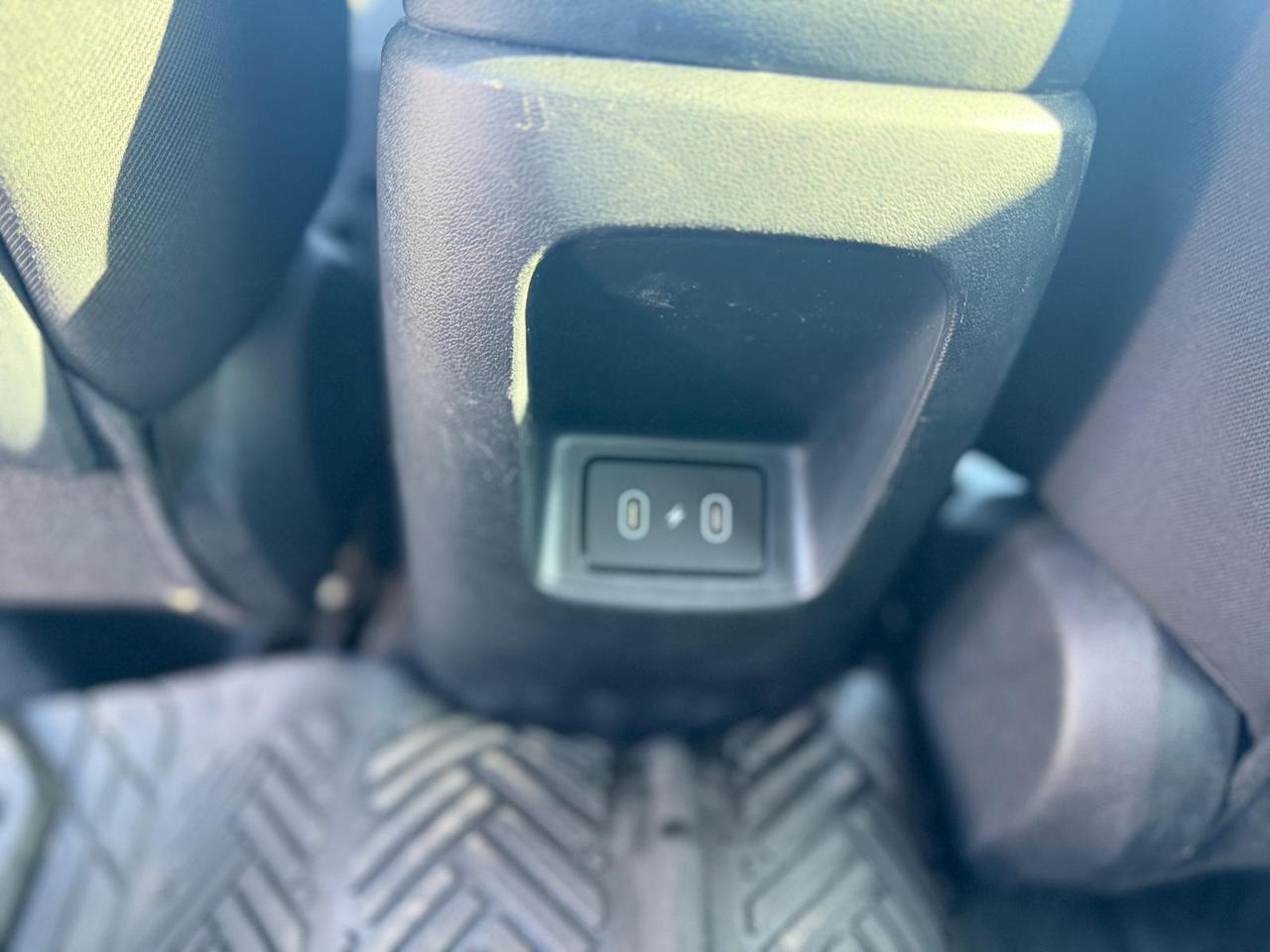 2024 Hyundai Elantra SEL Photo