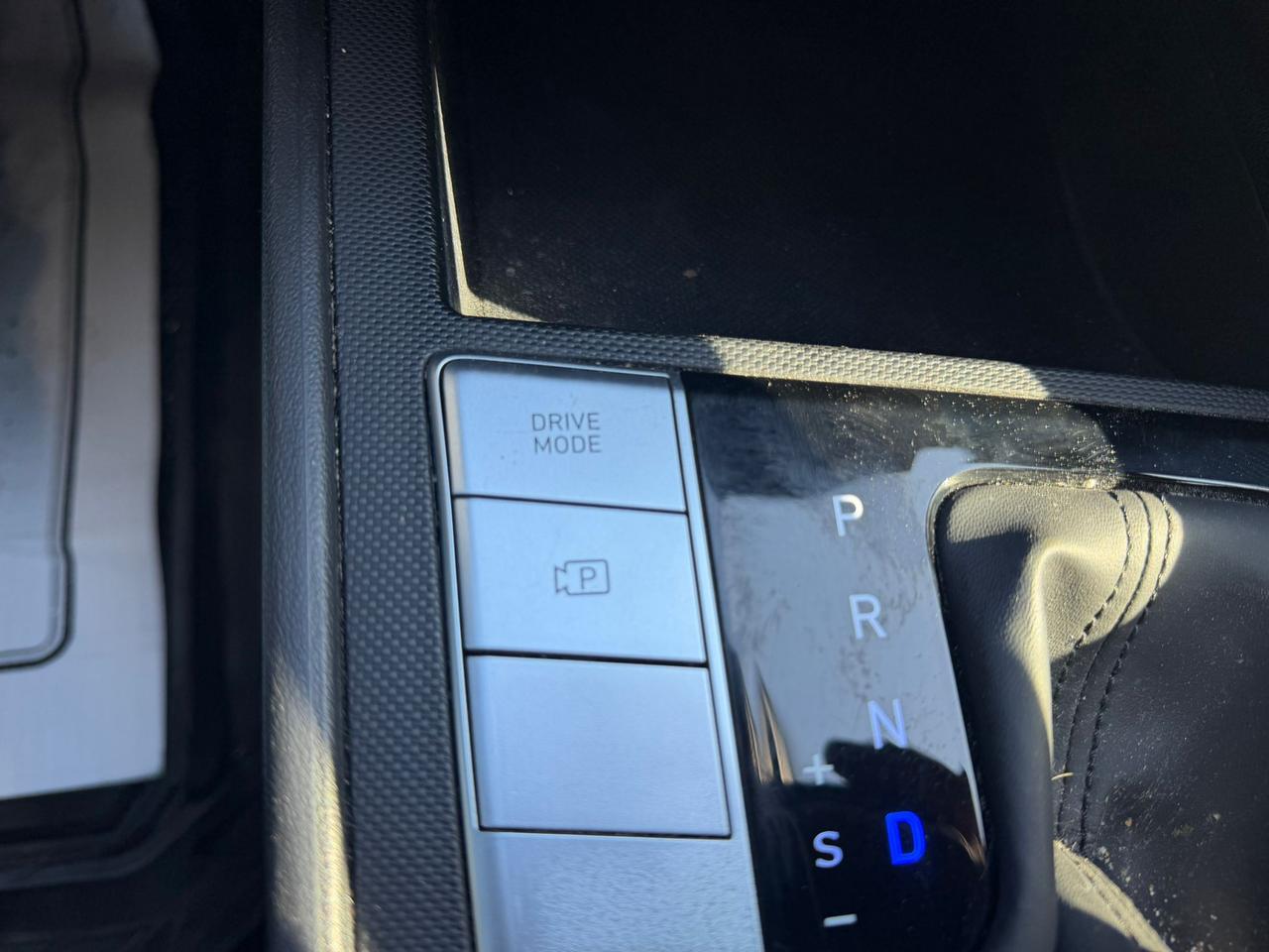 2024 Hyundai Elantra SEL Photo