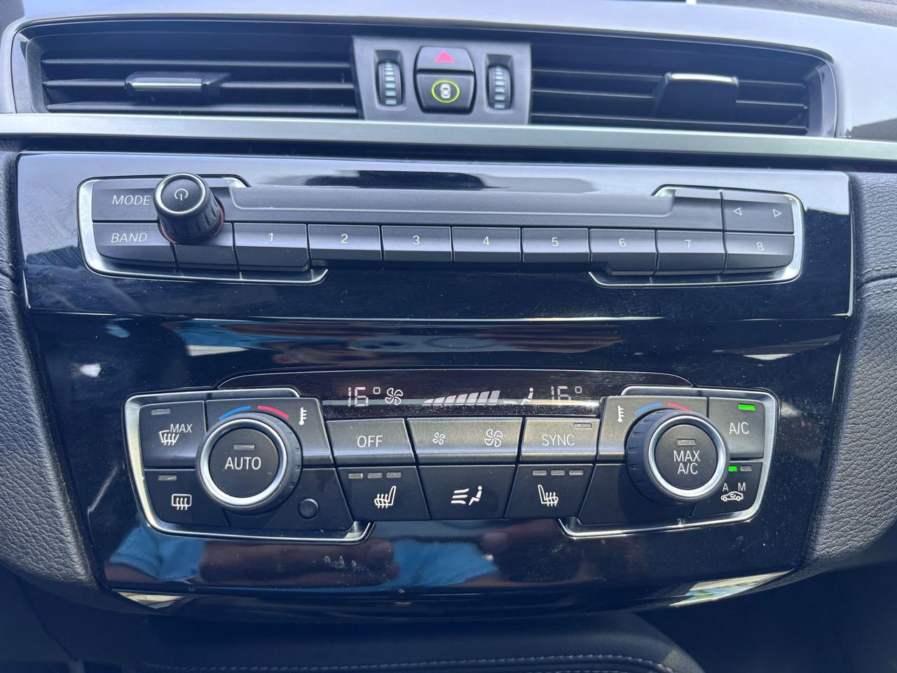 2021 BMW X1 xDrive28i Photo