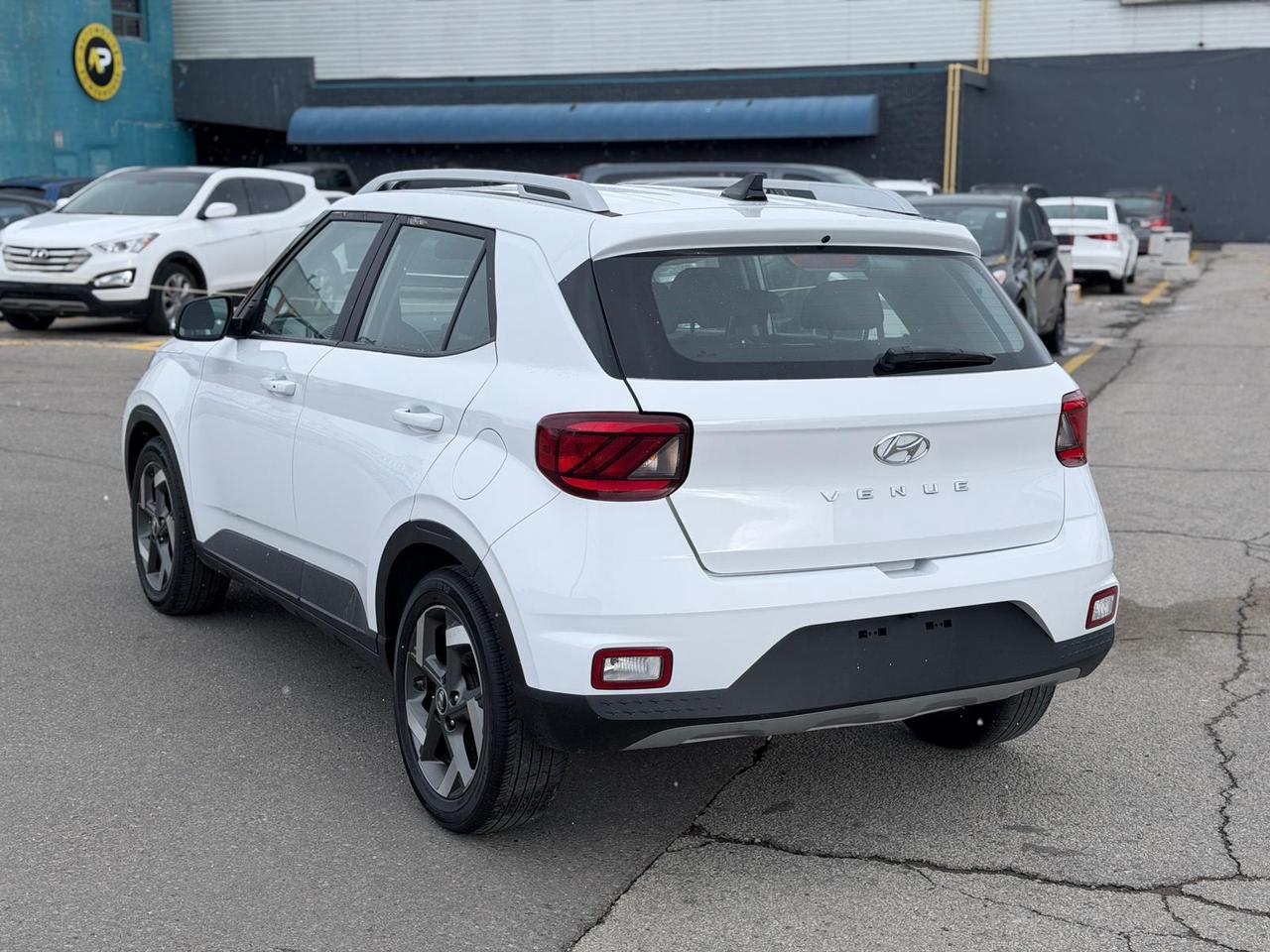 2021 Hyundai Venue SEL Photo