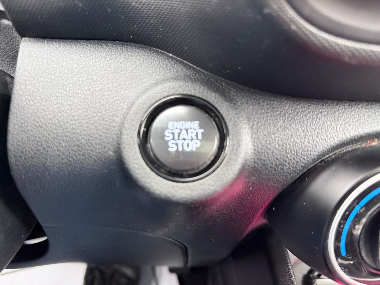 2021 Hyundai Venue SEL Photo