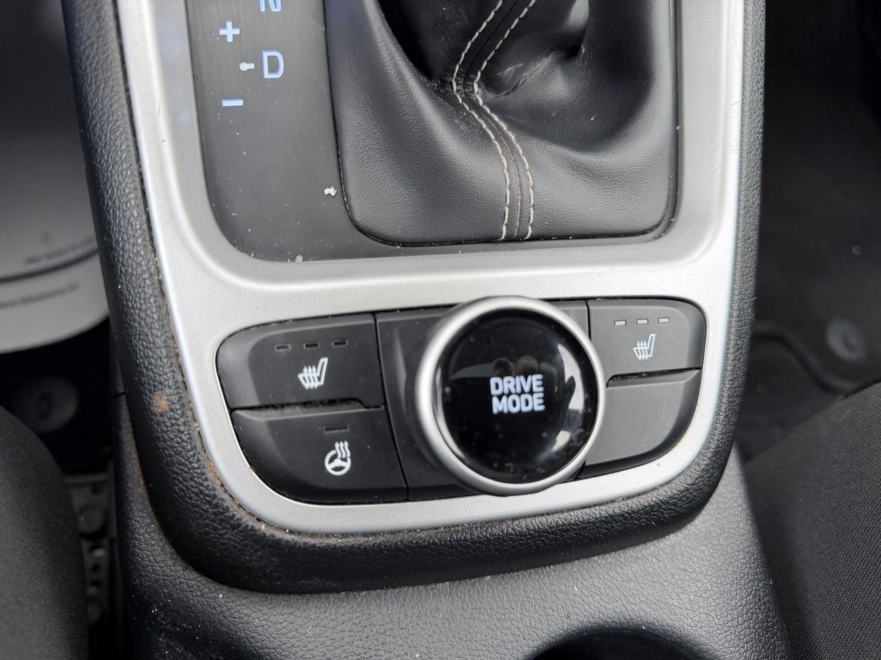 2021 Hyundai Venue SEL Photo