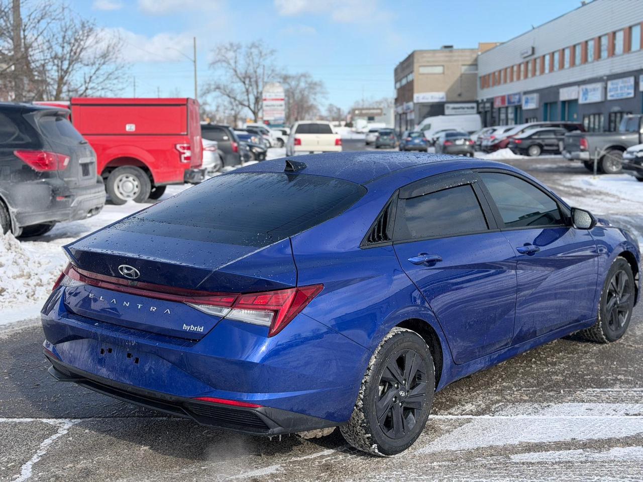 2021 Hyundai Elantra HEV Photo