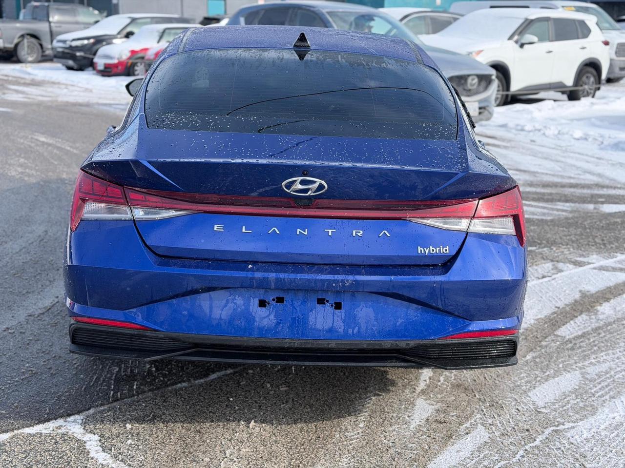 2021 Hyundai Elantra HEV Photo