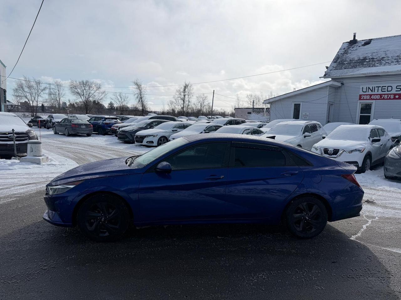 2021 Hyundai Elantra HEV Photo