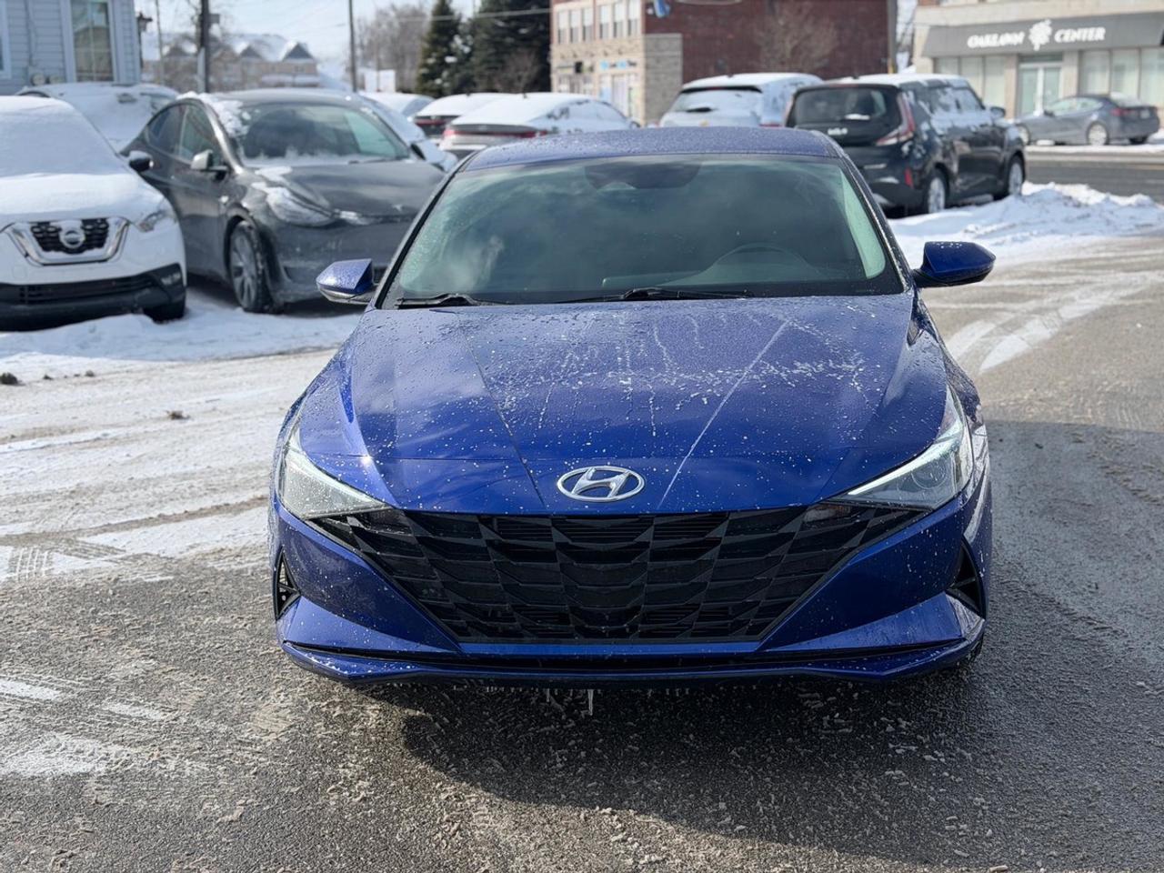 2021 Hyundai Elantra HEV Photo