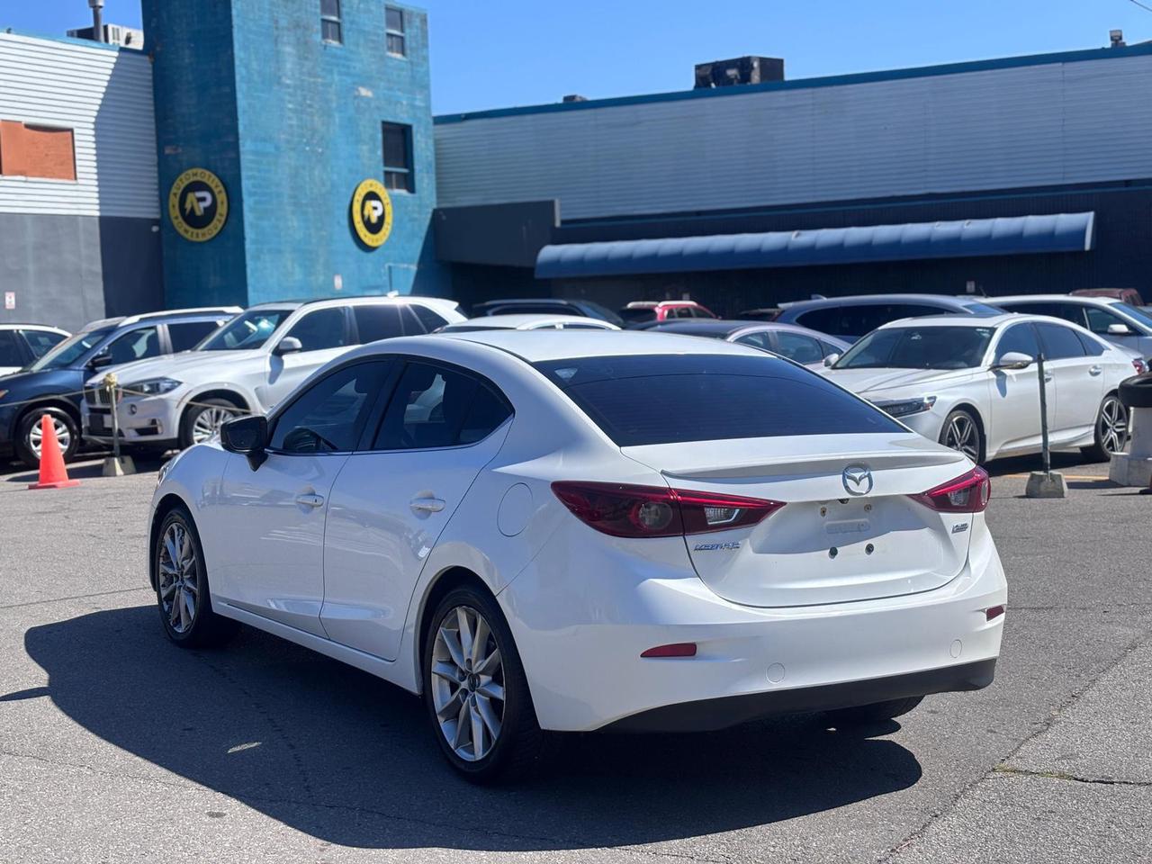 2017 Mazda MAZDA3 s Grand Touring Photo