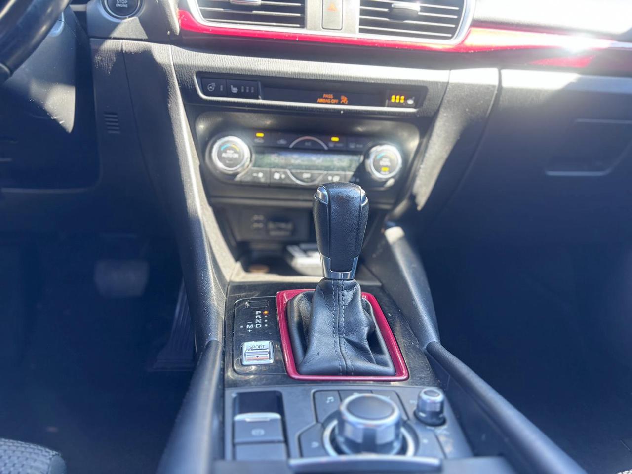 2017 Mazda MAZDA3 s Grand Touring Photo