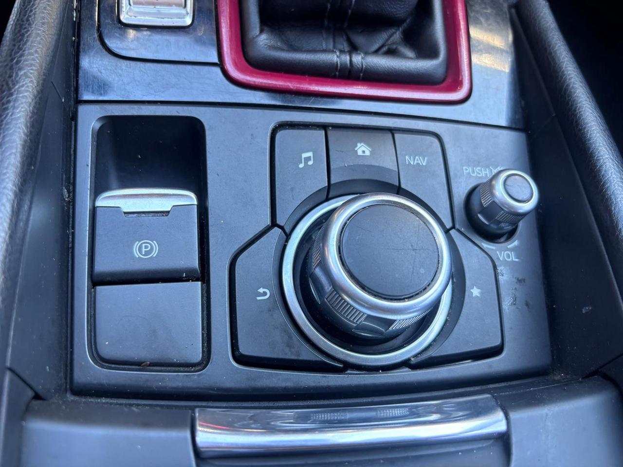 2017 Mazda MAZDA3 s Grand Touring Photo