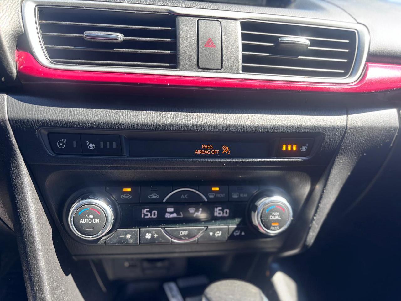 2017 Mazda MAZDA3 s Grand Touring Photo