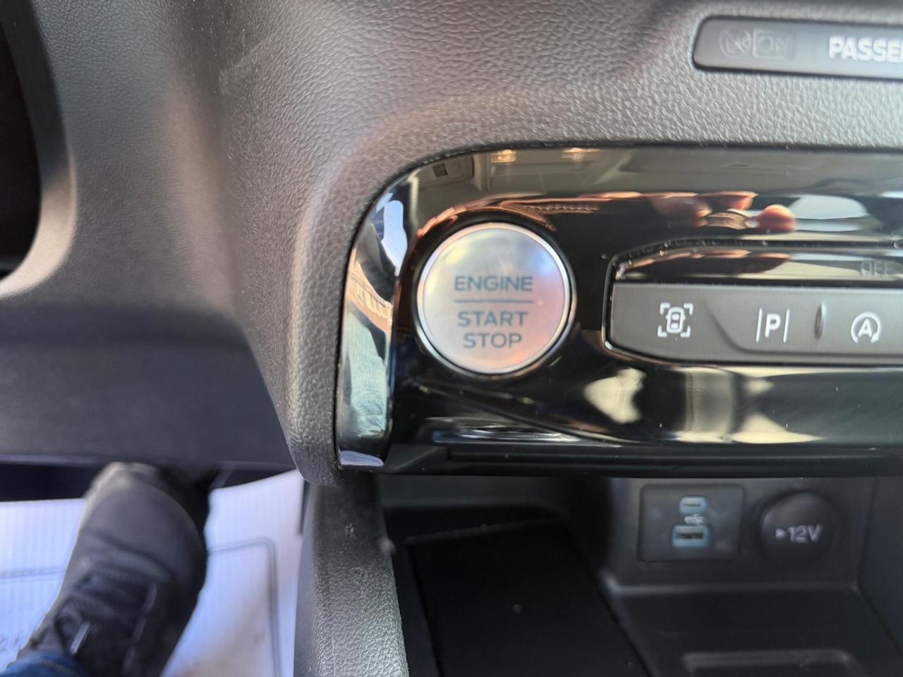 2023 Ford Escape Platinum Photo