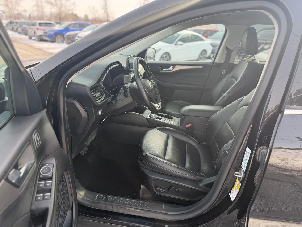 2021 Ford Escape Titanium Photo