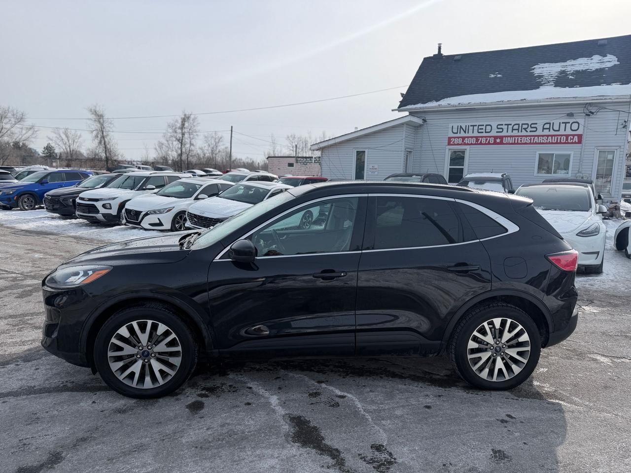 2021 Ford Escape Titanium Photo