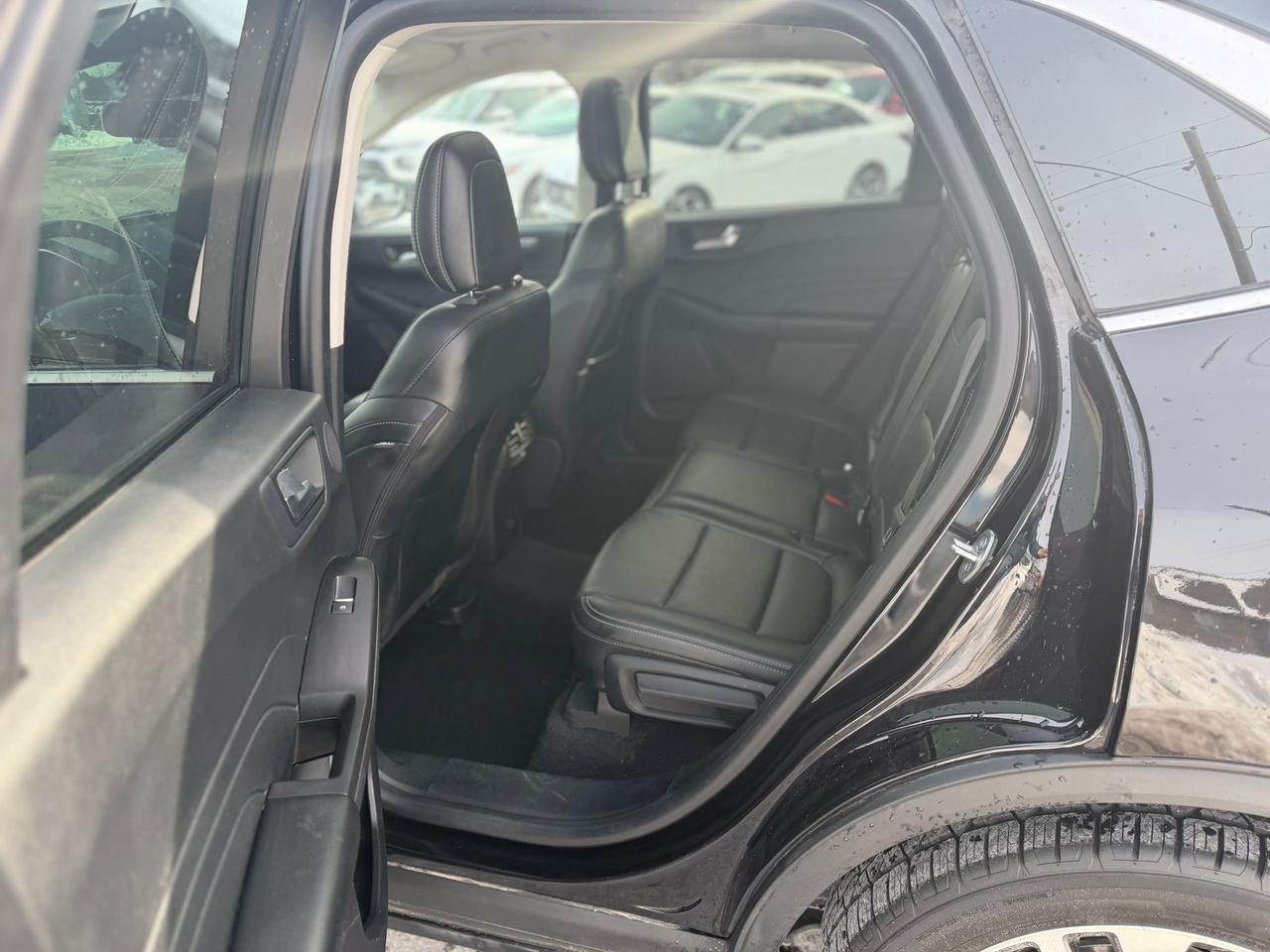 2021 Ford Escape Titanium Photo