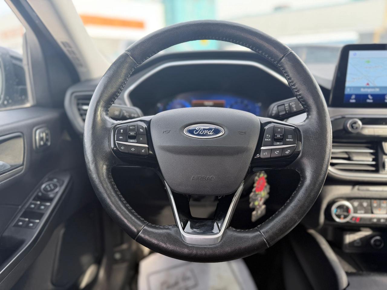 2021 Ford Escape Titanium Photo