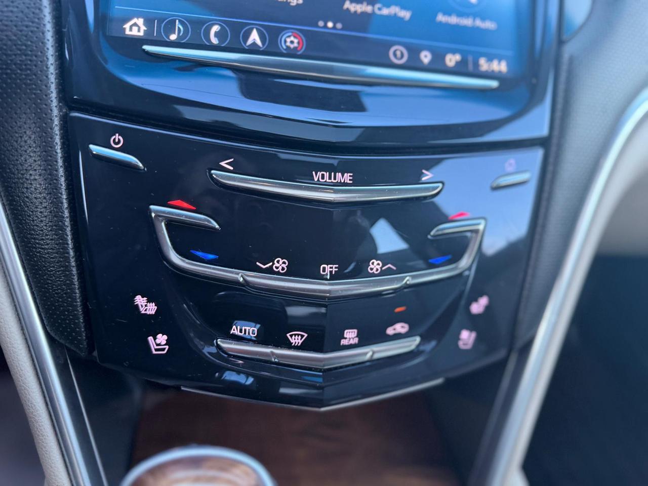 2018 Cadillac XTS Luxury Photo