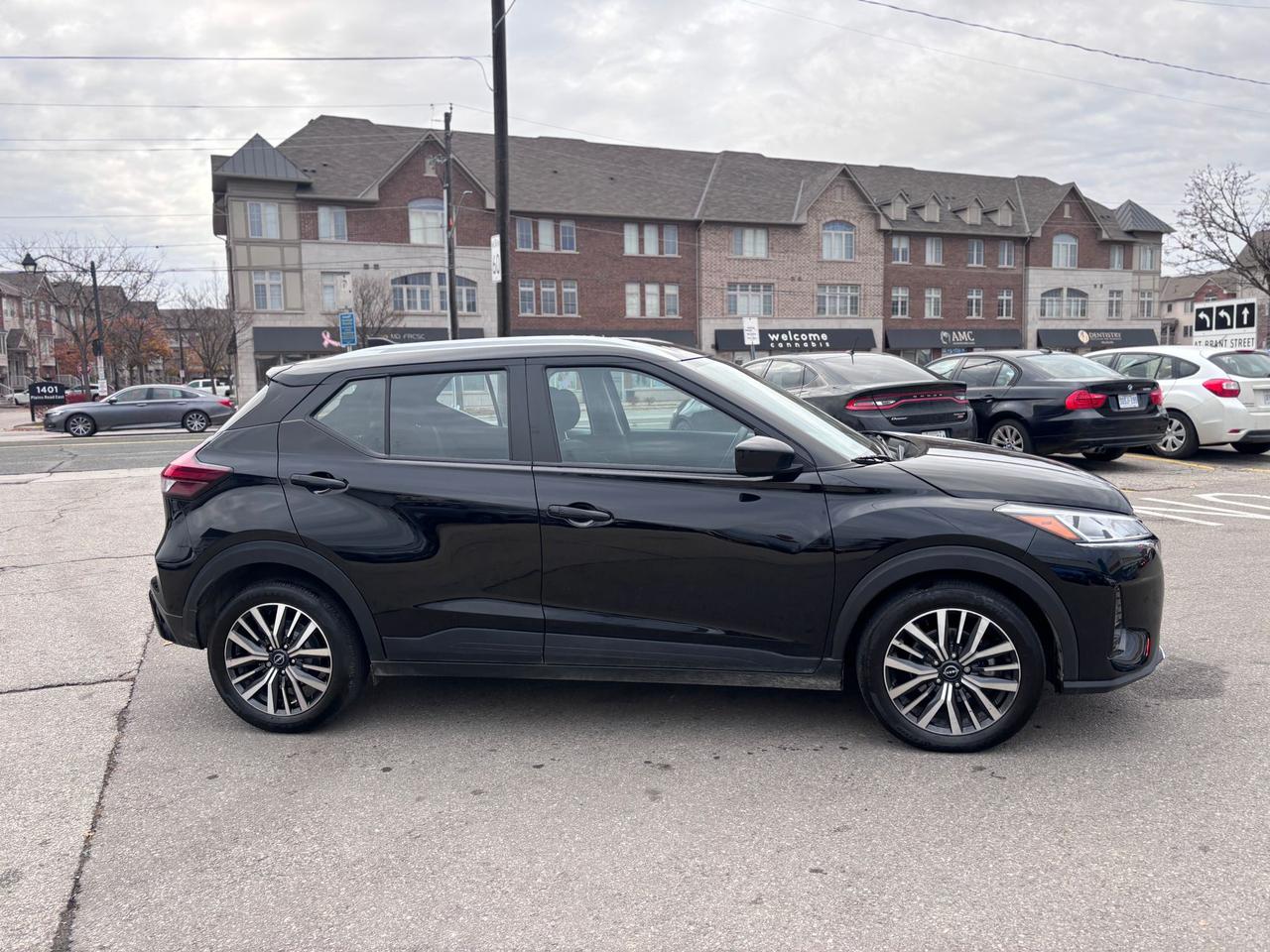 2024 Nissan Kicks SV Photo