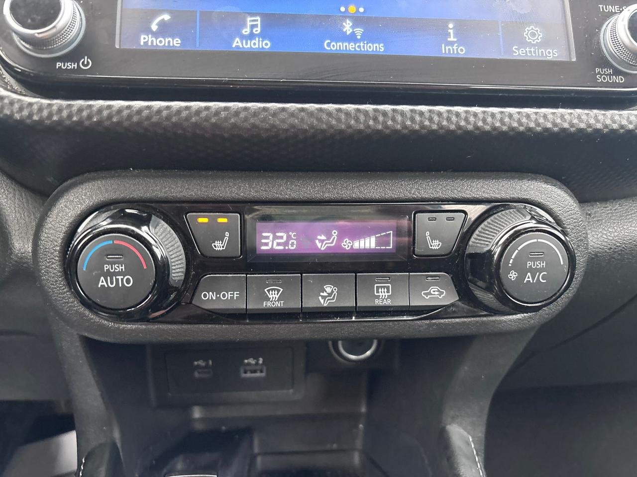 2024 Nissan Kicks SV Photo