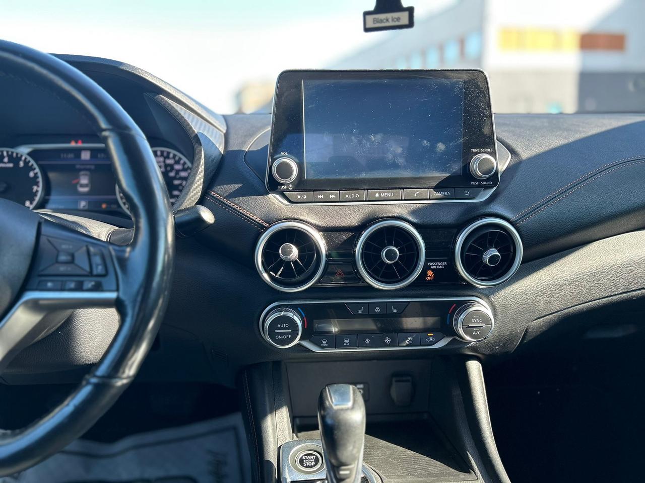 2022 Nissan Sentra SR Photo