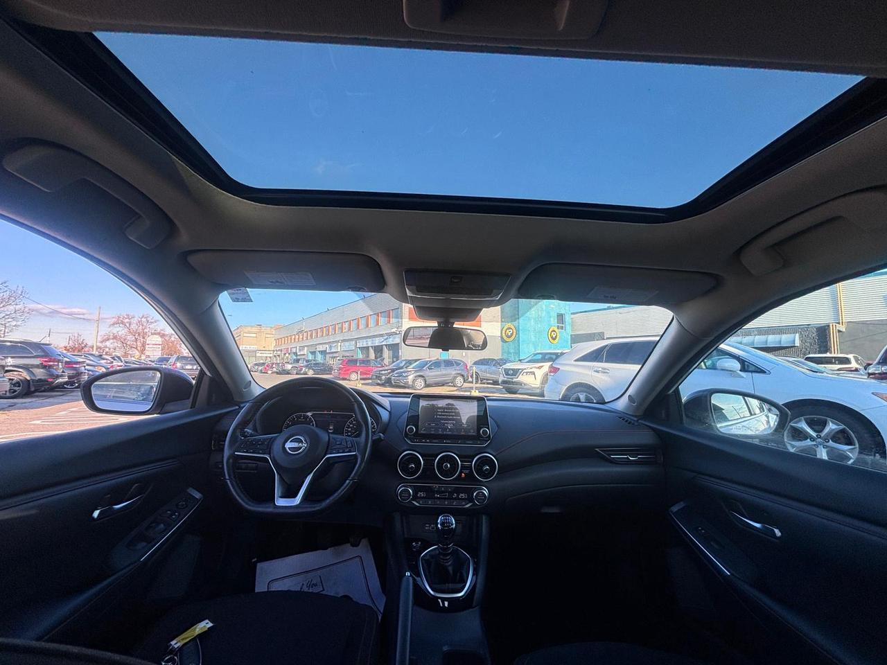 2024 Nissan Sentra SR Photo