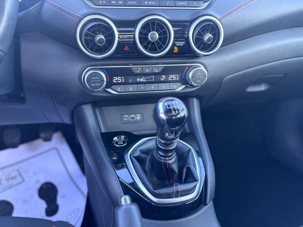 2024 Nissan Sentra SR Photo