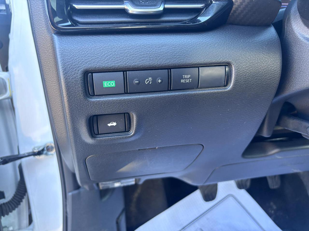 2024 Nissan Sentra SR Photo