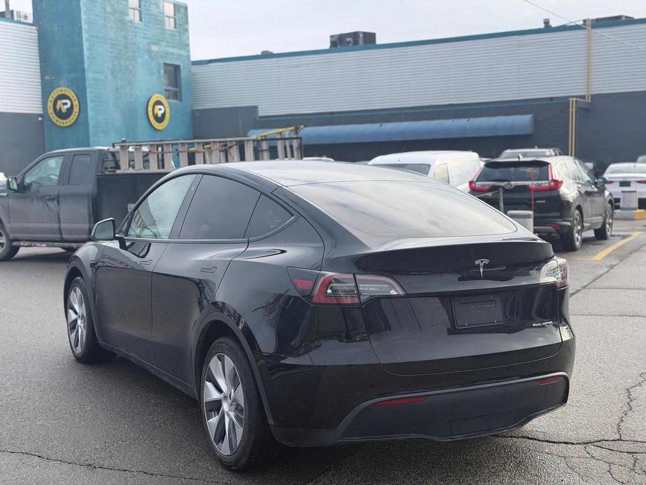 2020 Tesla Model Y LONG RANGE Photo