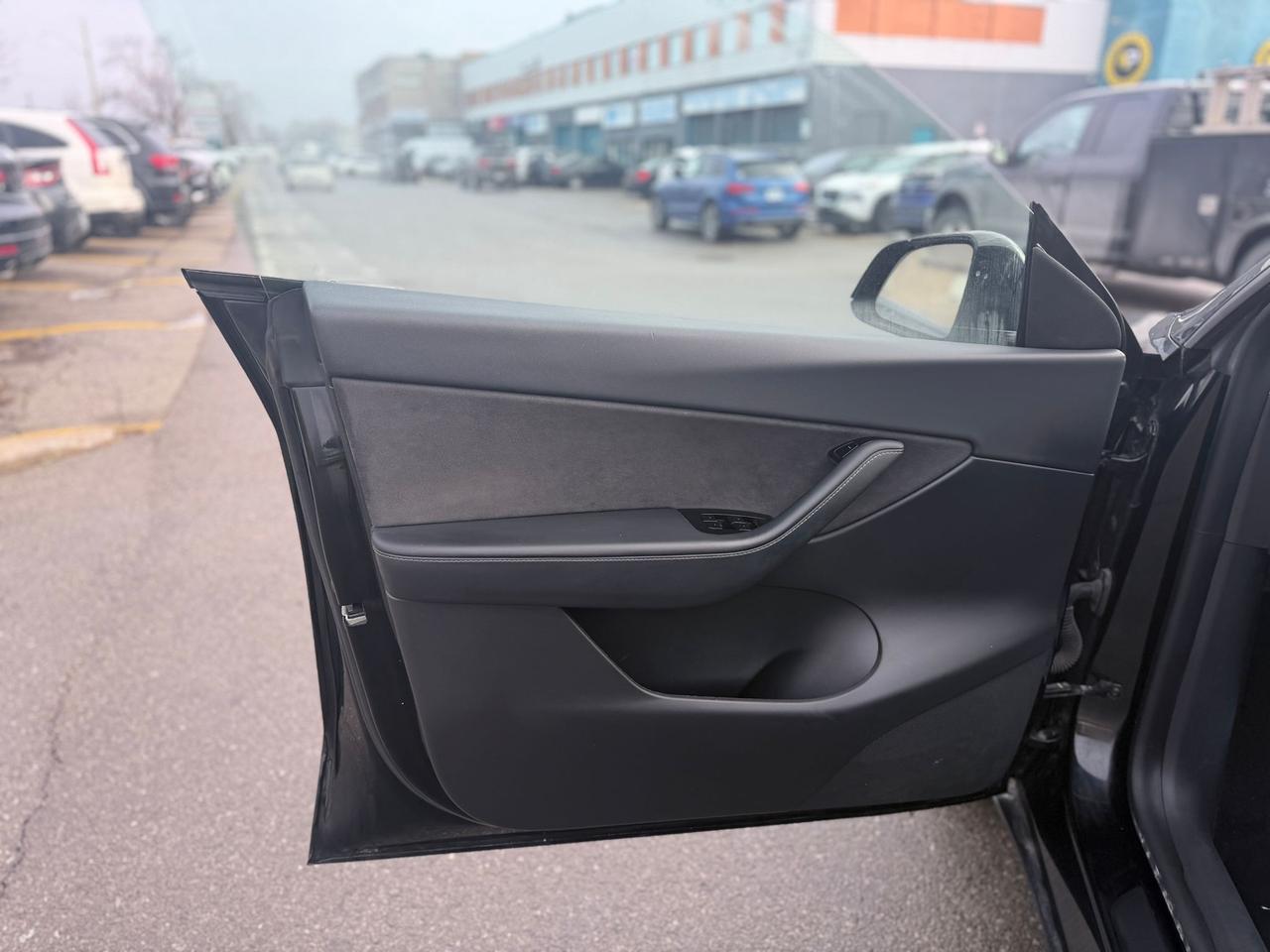 2020 Tesla Model Y LONG RANGE Photo