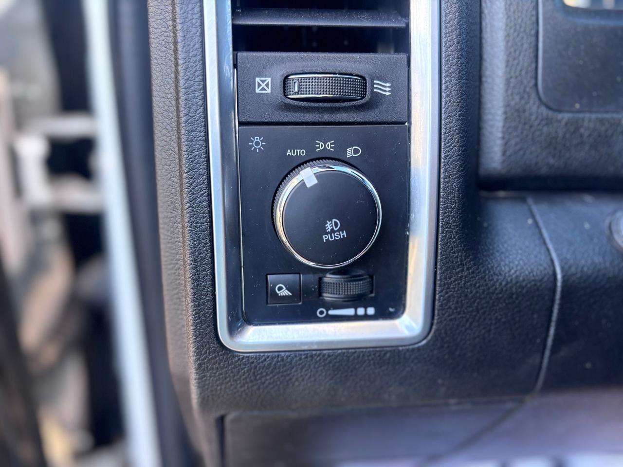 2022 RAM 1500 Classic TRADESMAN Photo