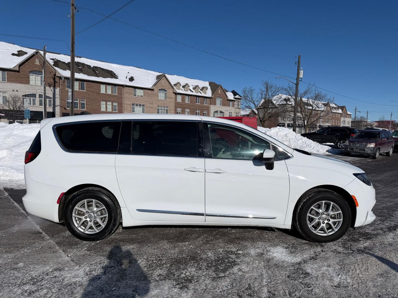 2023 Chrysler Grand Caravan SXT Photo