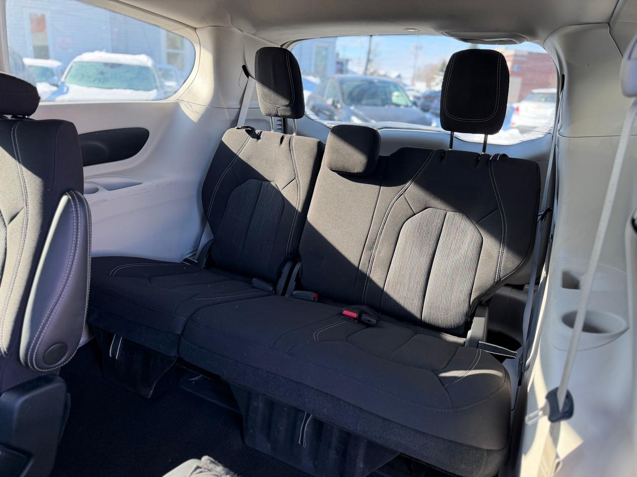 2023 Chrysler Grand Caravan SXT Photo