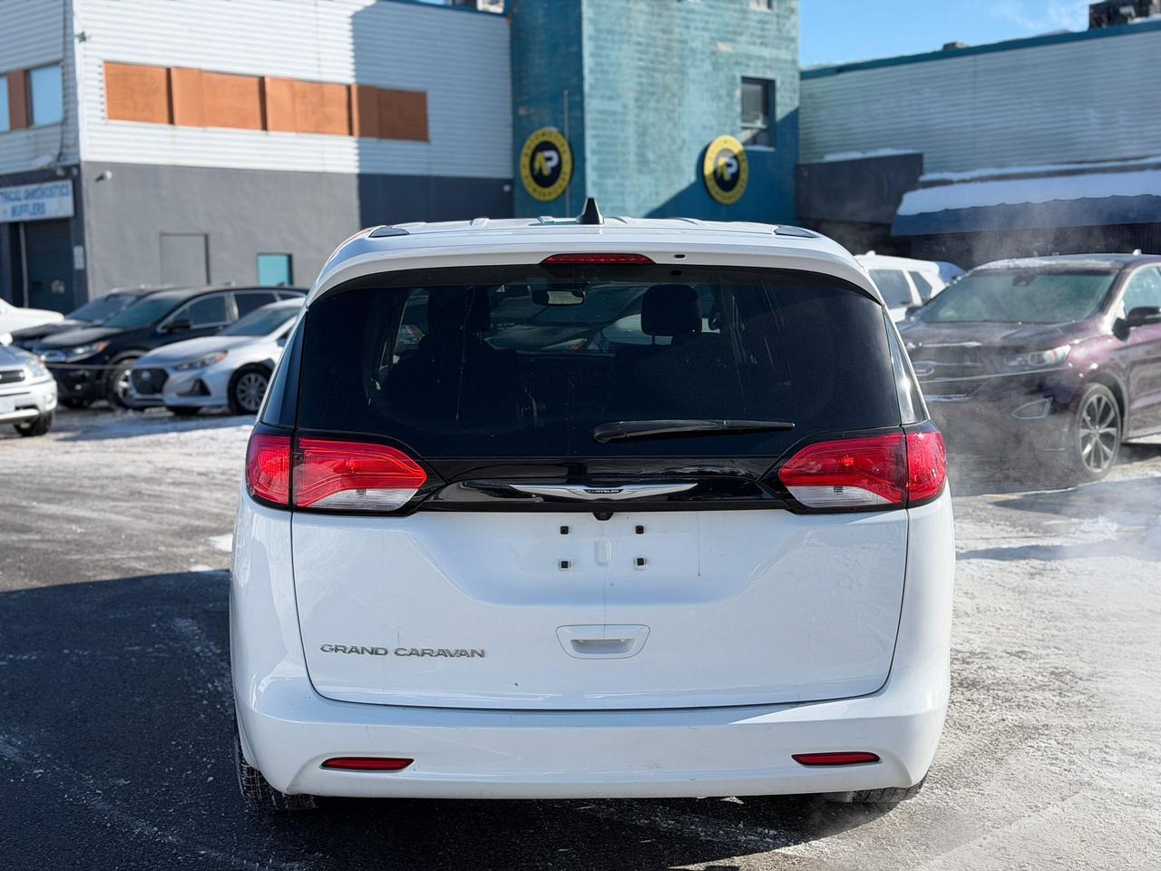 2023 Chrysler Grand Caravan SXT Photo