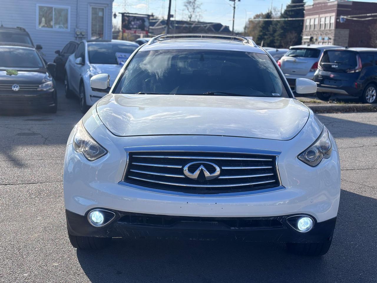 2015 Infiniti QX70 Base Photo