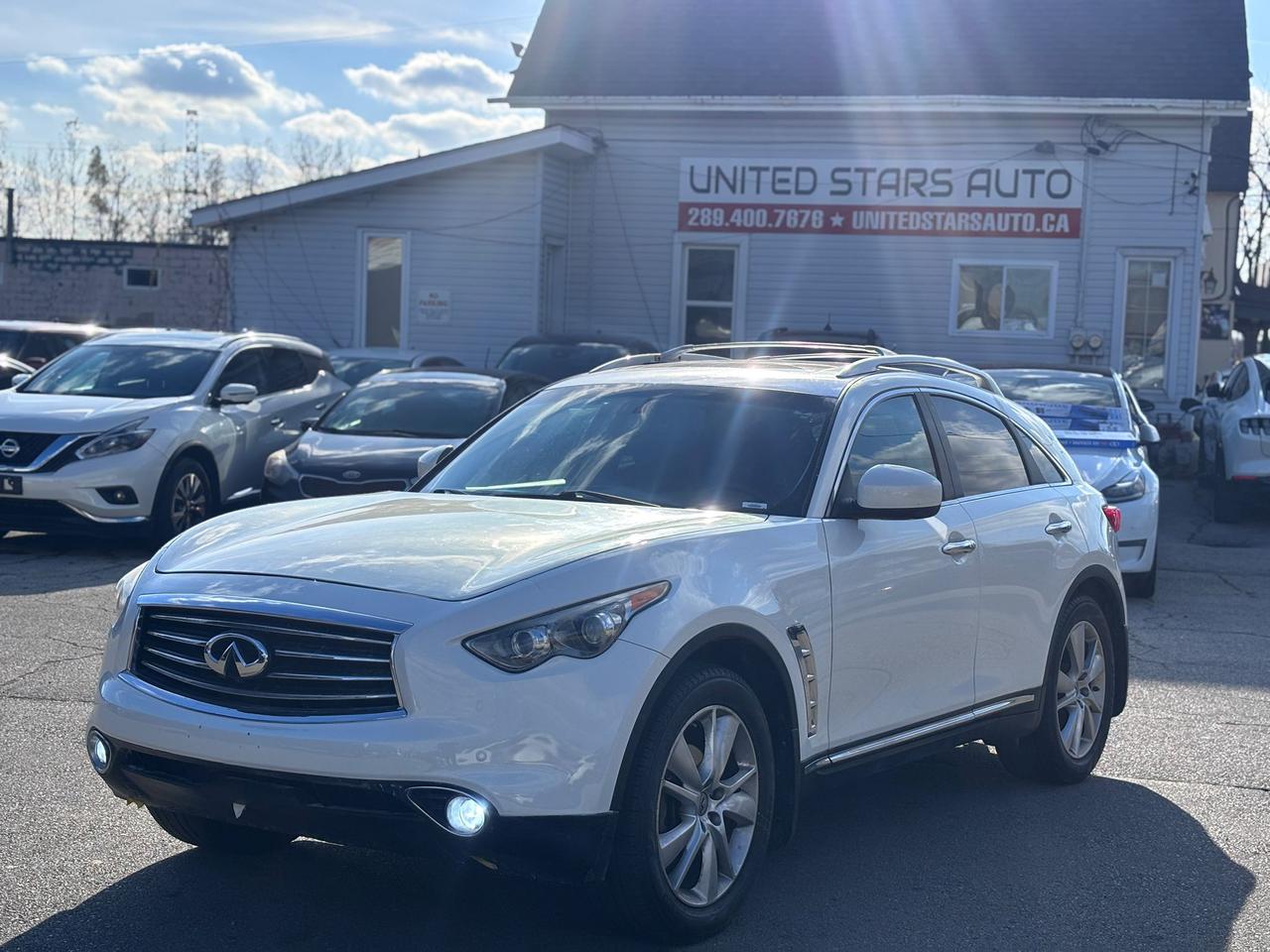 2015 Infiniti QX70 Base Photo