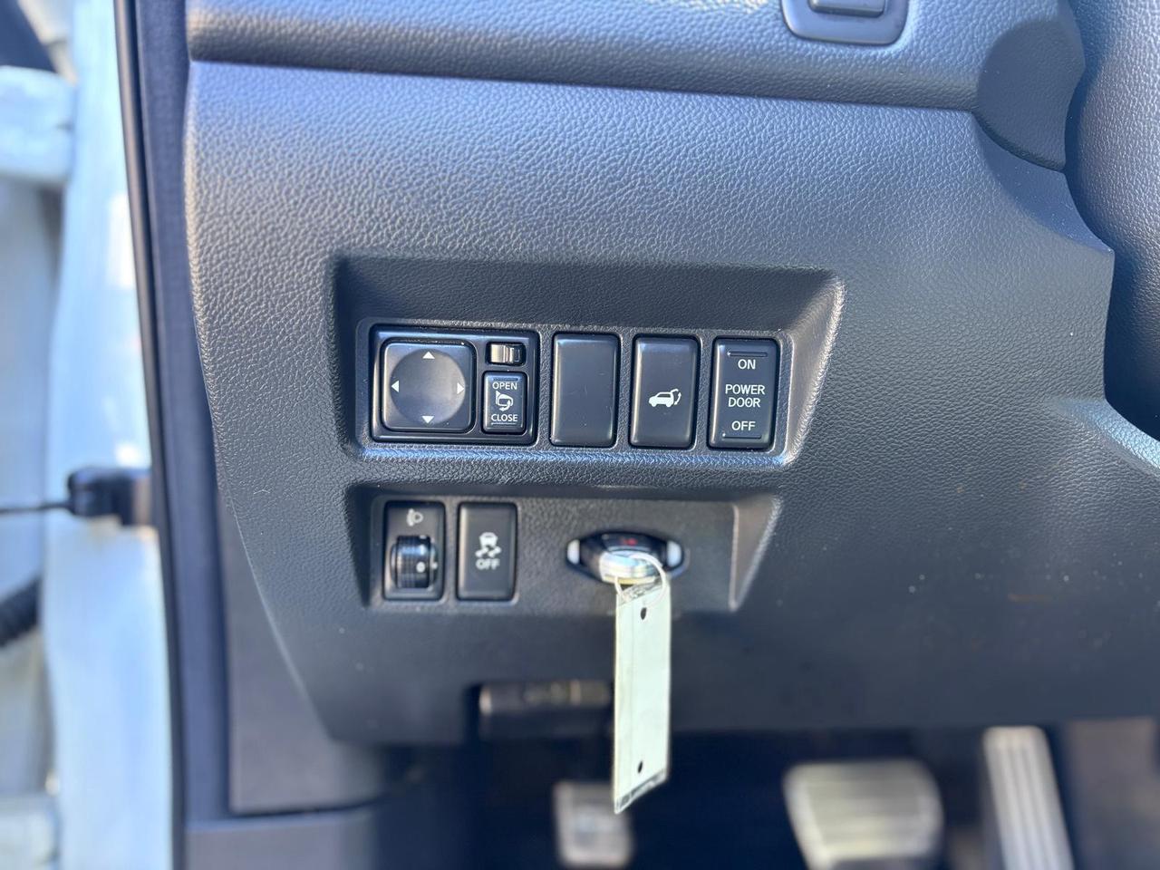 2015 Infiniti QX70 Base Photo