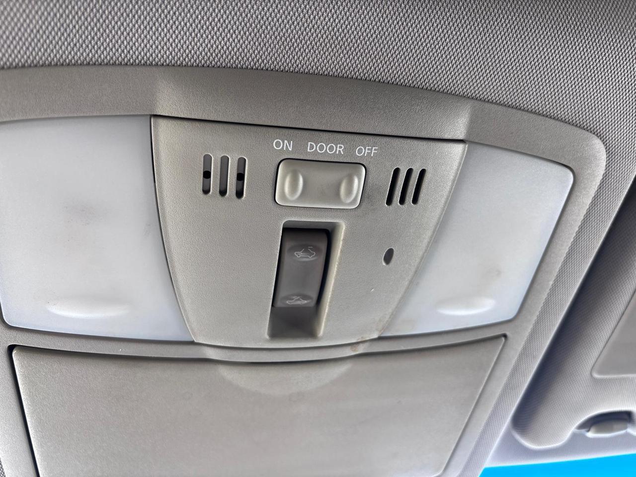 2015 Infiniti QX70 Base Photo