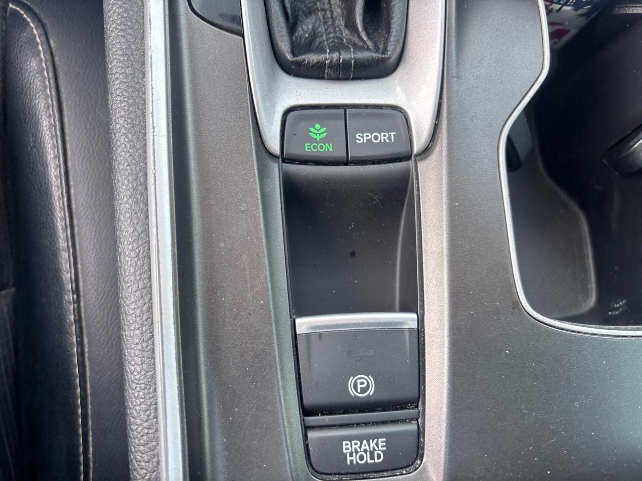 2019 Honda Accord Sport Photo