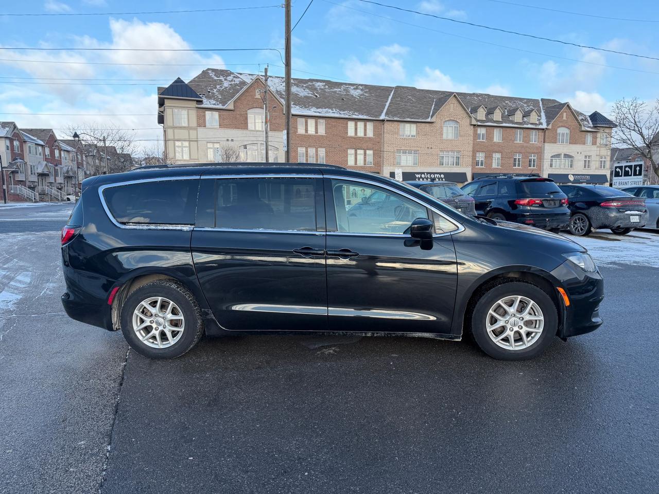 2021 Chrysler Grand Caravan SXT Photo