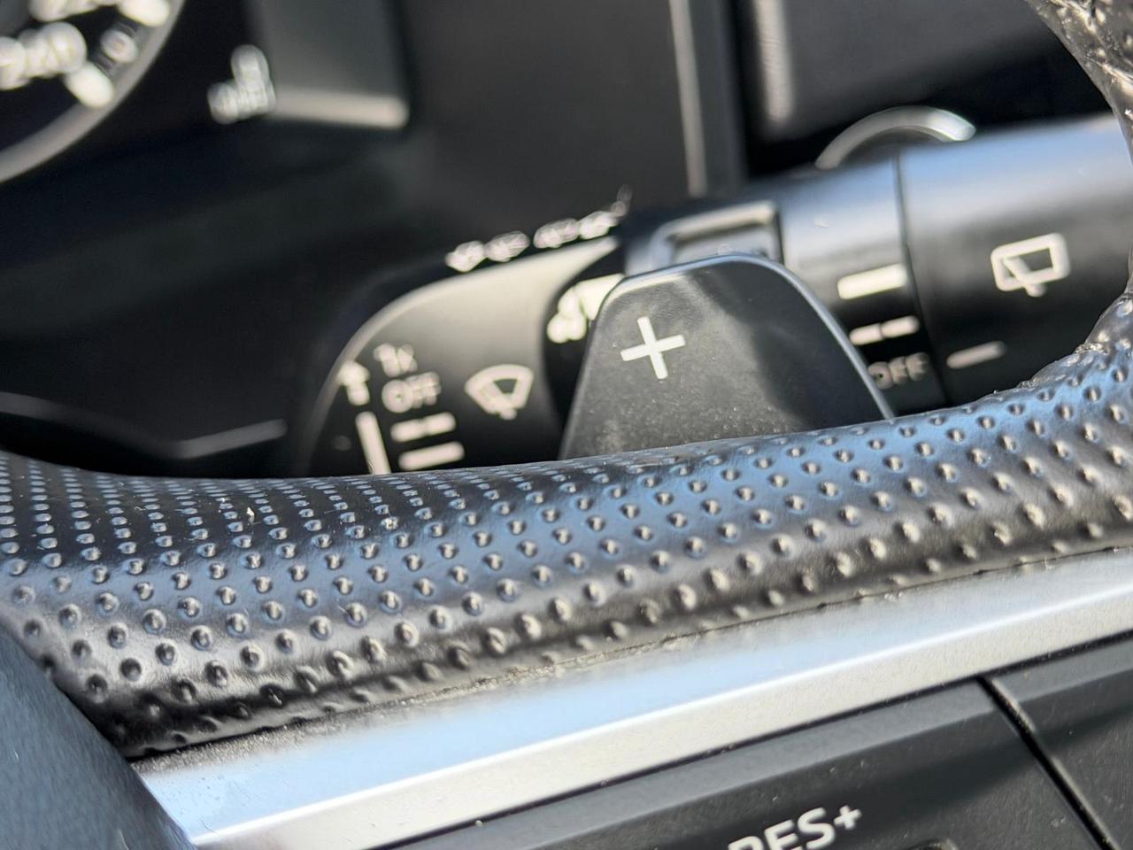 2025 Mitsubishi Outlander SE Photo