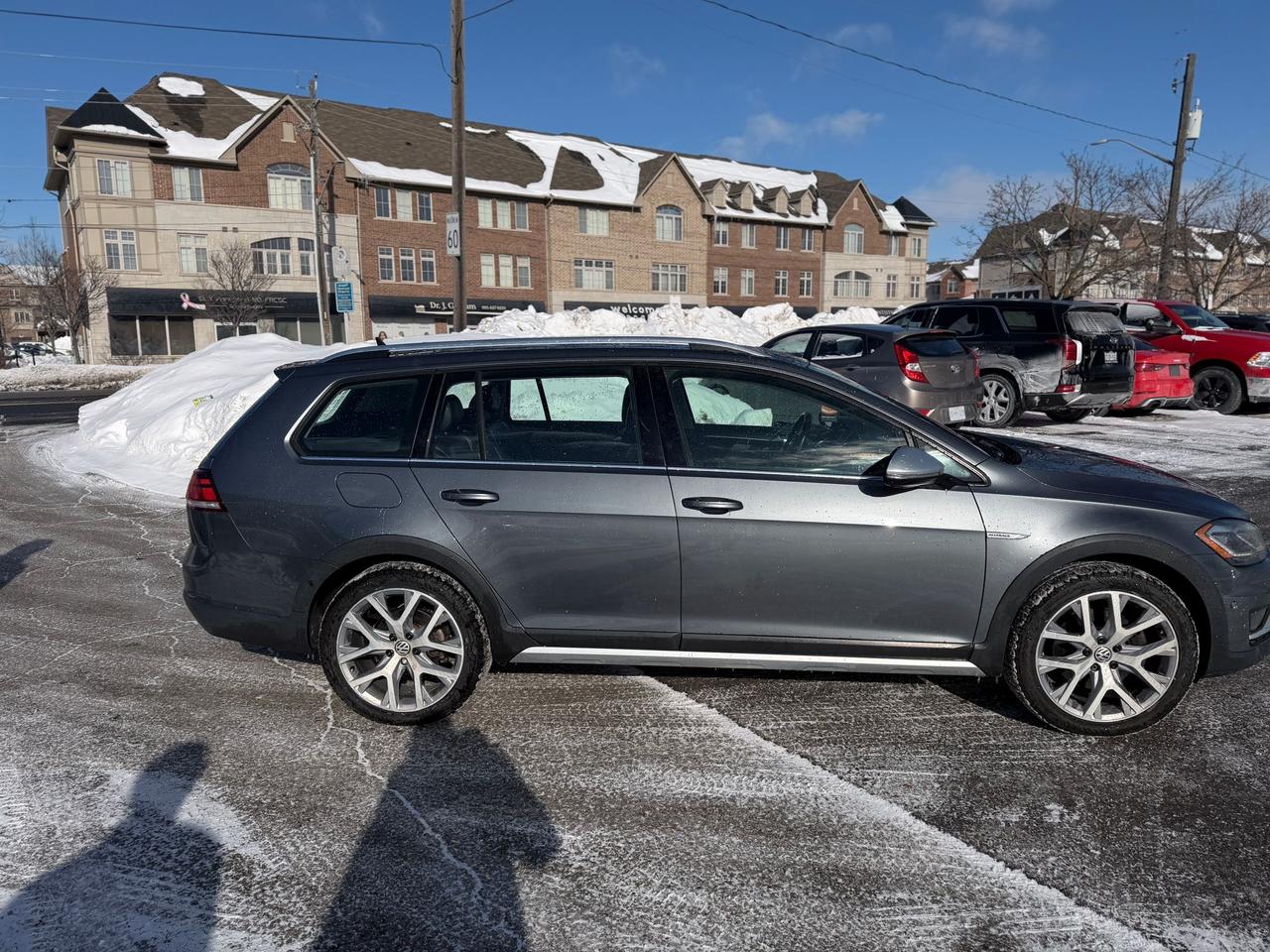 2019 Volkswagen Golf Alltrack TSI SE Photo4