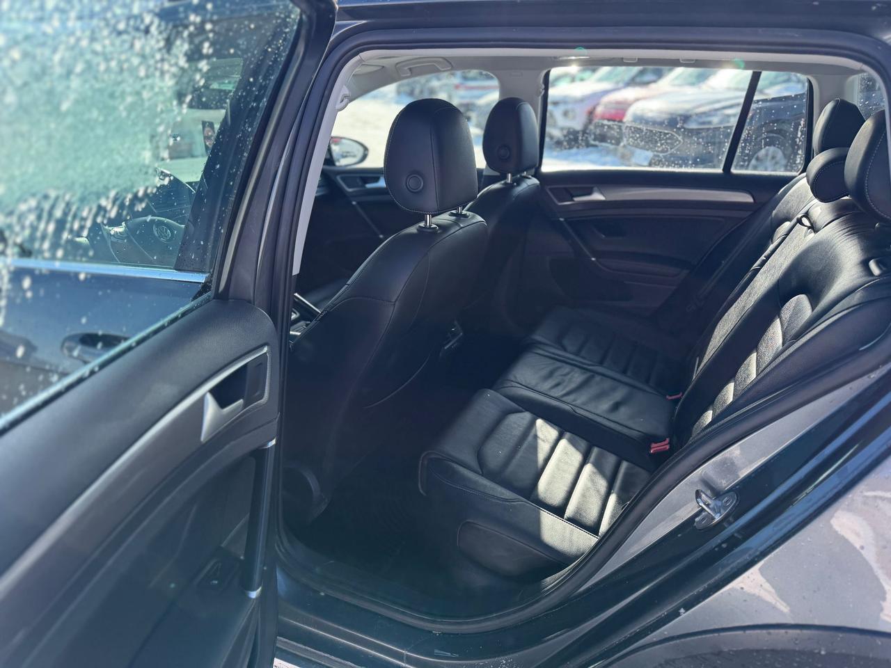 2019 Volkswagen Golf Alltrack TSI SE Photo