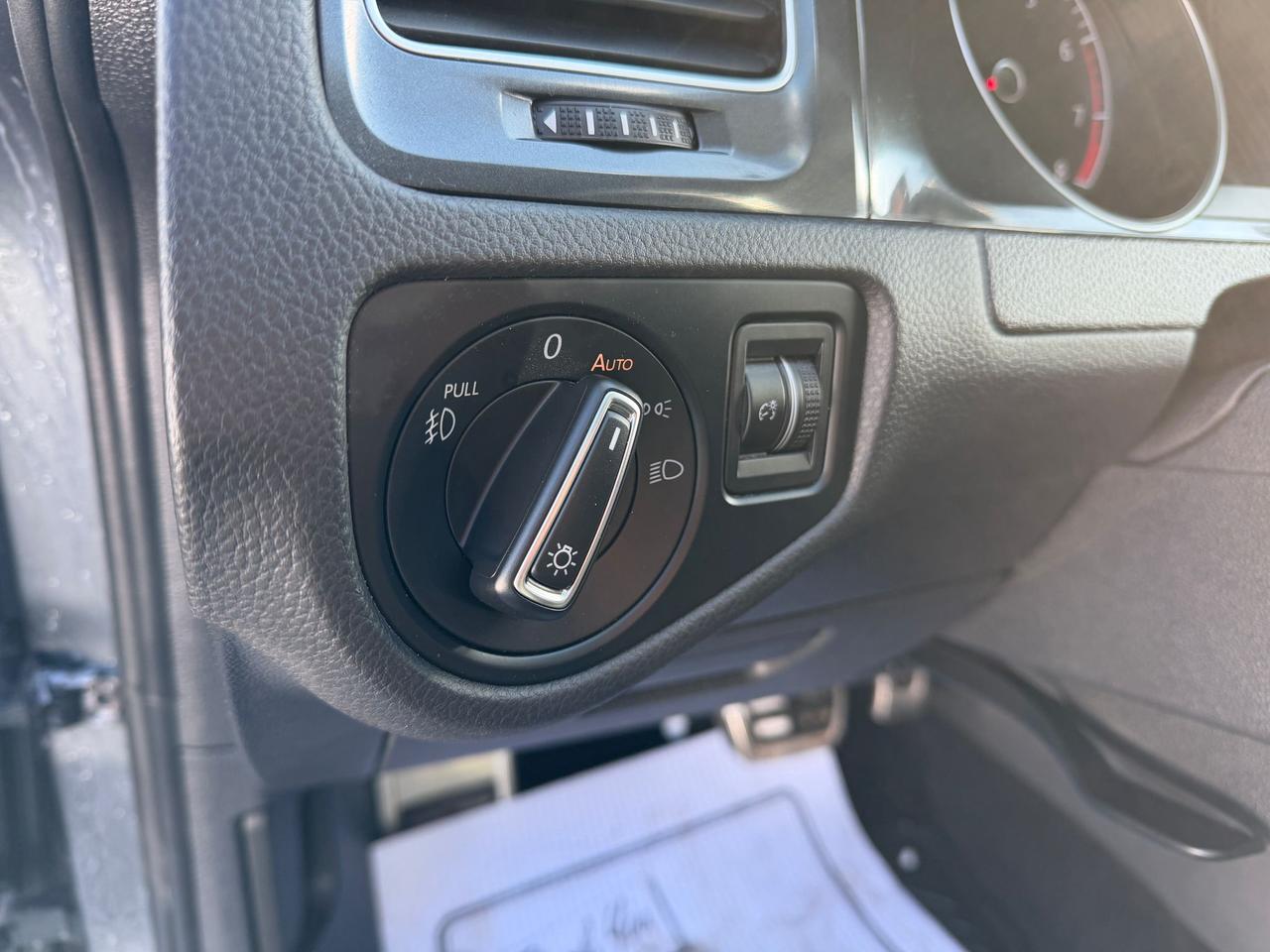 2019 Volkswagen Golf Alltrack TSI SE Photo