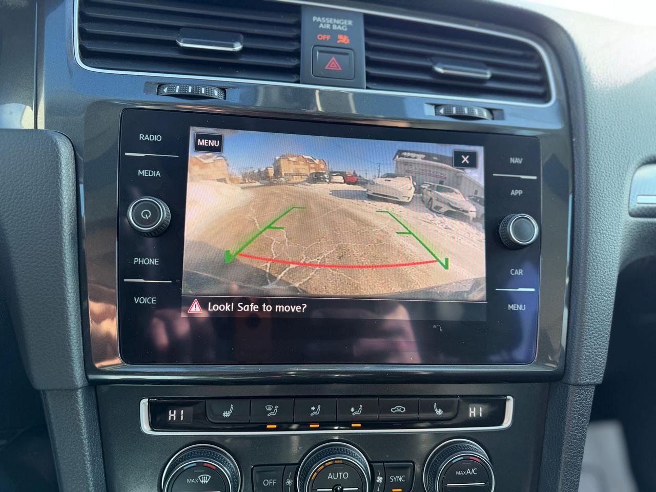 2019 Volkswagen Golf Alltrack TSI SE Photo