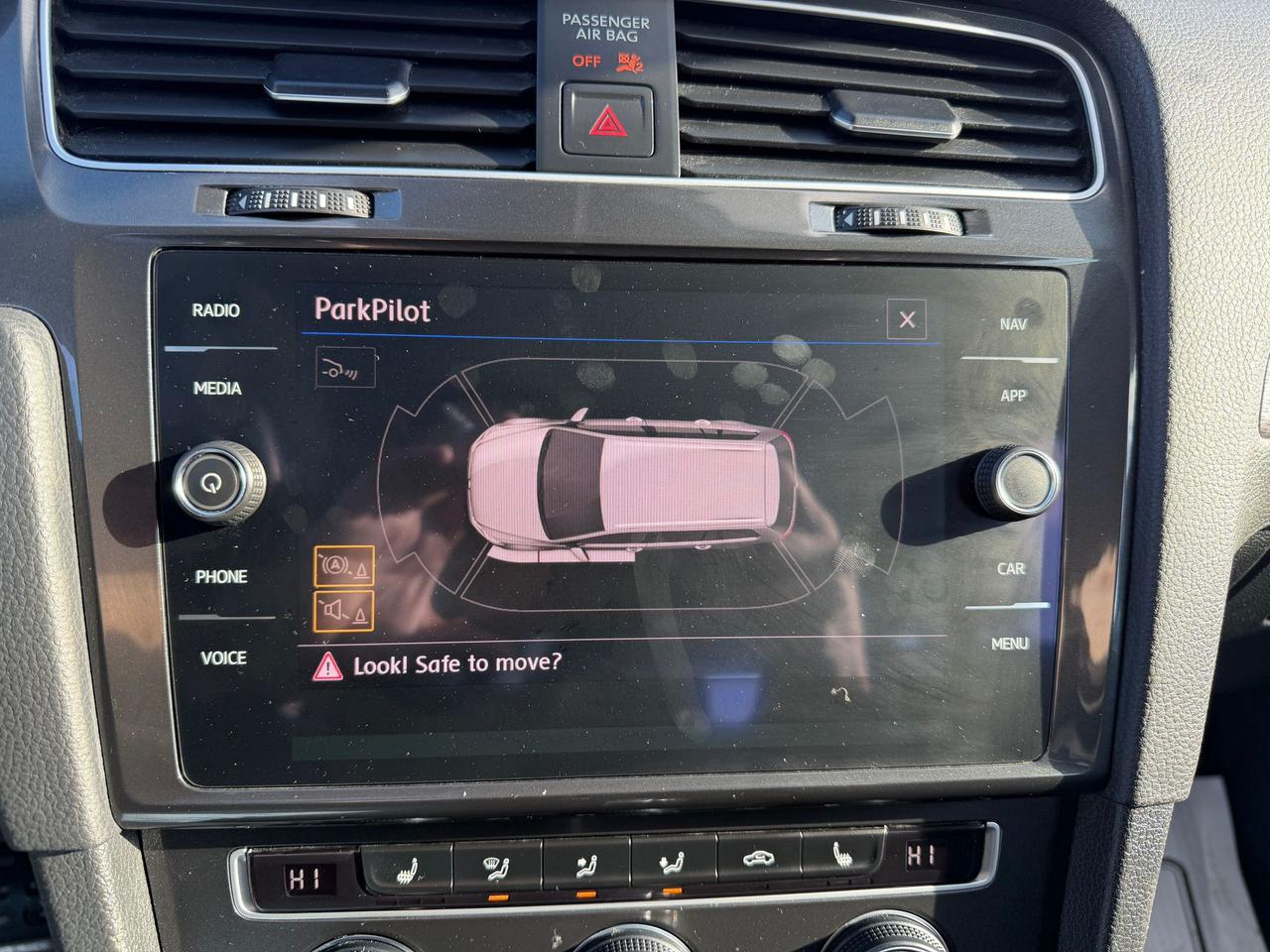 2019 Volkswagen Golf Alltrack TSI SE Photo